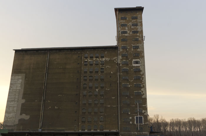 Getreidespeicher am Alberner Hafen