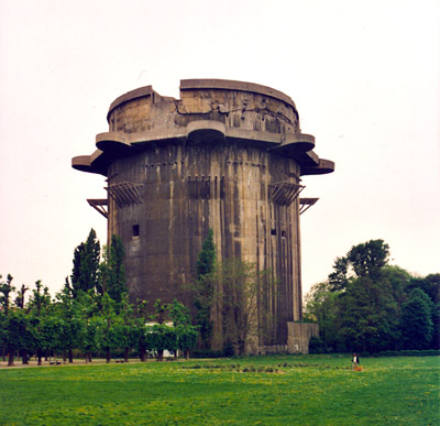 Der Geschützturm im Augarten