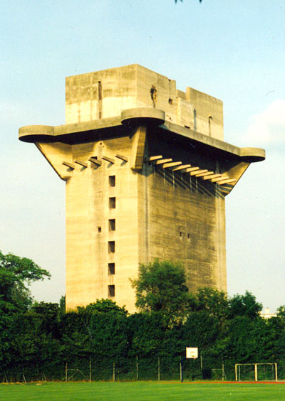 Der Leitturm im Augarten