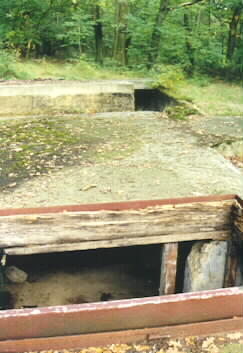 Unterirdisches Pumpenhaus beim Löschbecken
