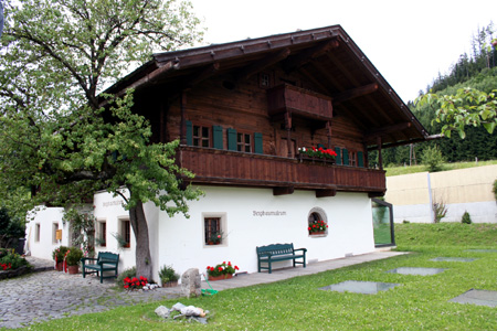 Das einstige Knappenhaus in Leogang ist heute das Bergbaumuseum