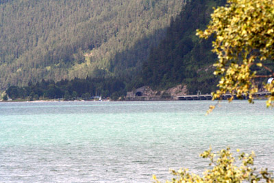 Der Achensee-Tunnel am Ostufer des Sees...