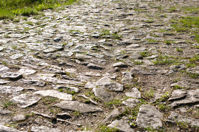 Weg zwischen Lager und Todesstiege