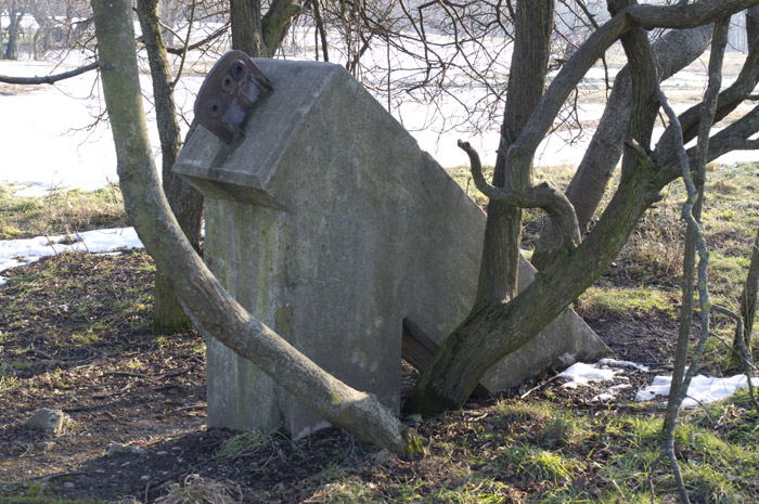 Fundament der Antennenmastabspannung